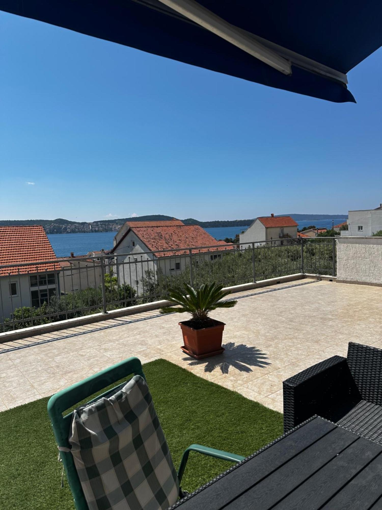Apartments Sevo Trogir Exterior photo